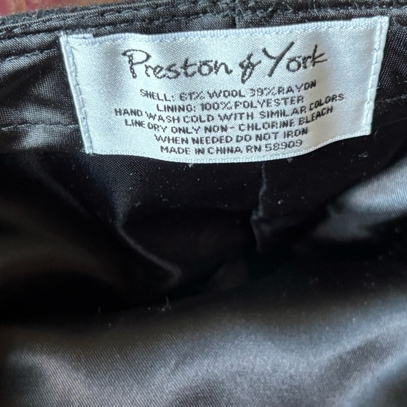 Preston & York Womens Black Wool Newsboy Cap - Like New - Picture 8 of 9